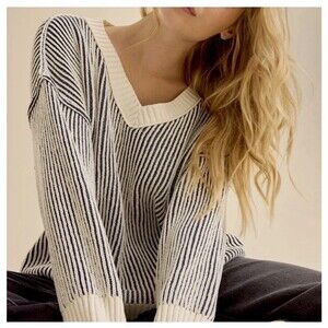 Aerie Beyond Chenille V-Neck Sweater Grey/Green White Striped Women’s Large